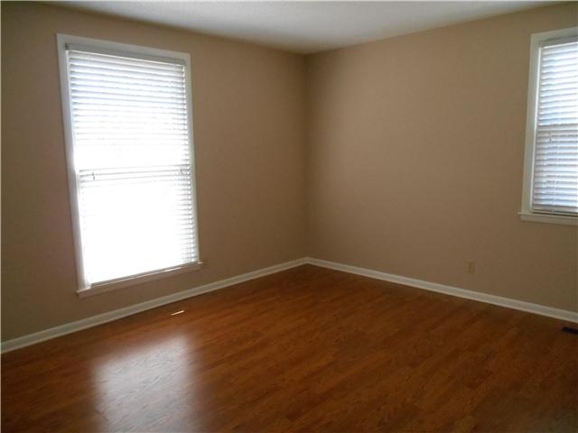 121 Sam Davis Drive Springfield, TN 37172 - Photo 7 of 20 THIS 2000+ SQ FT HOME OFFERS AN AREA THAT WOULD BE GREAT AS A 4TH BEDROOM WITH NURSERY. AS WELL, IT COULD BE AN AMAZING OFFICE/DEN AREA. IT WOULD BE USEFUL IF YOU NEED EXTRA SPACE IN ANY WAY.