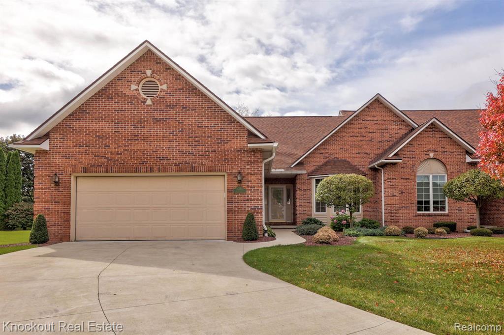 1504 Rio Grande Court Flint, MI 48532 - Photo 1 of 44 Gallery Image 1