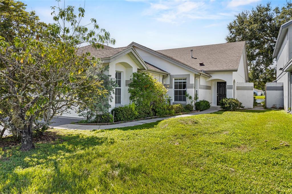 5673 Parkview Lake Drive Orlando, FL 32821 - Photo 3 of 46