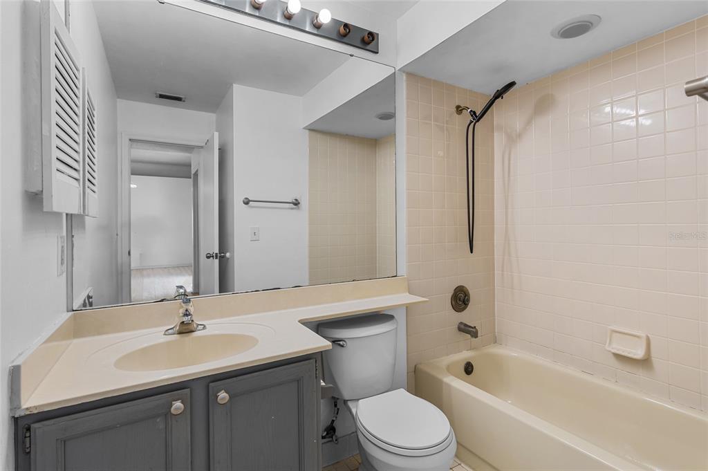 5673 Parkview Lake Drive Orlando, FL 32821 - Photo 32 of 46