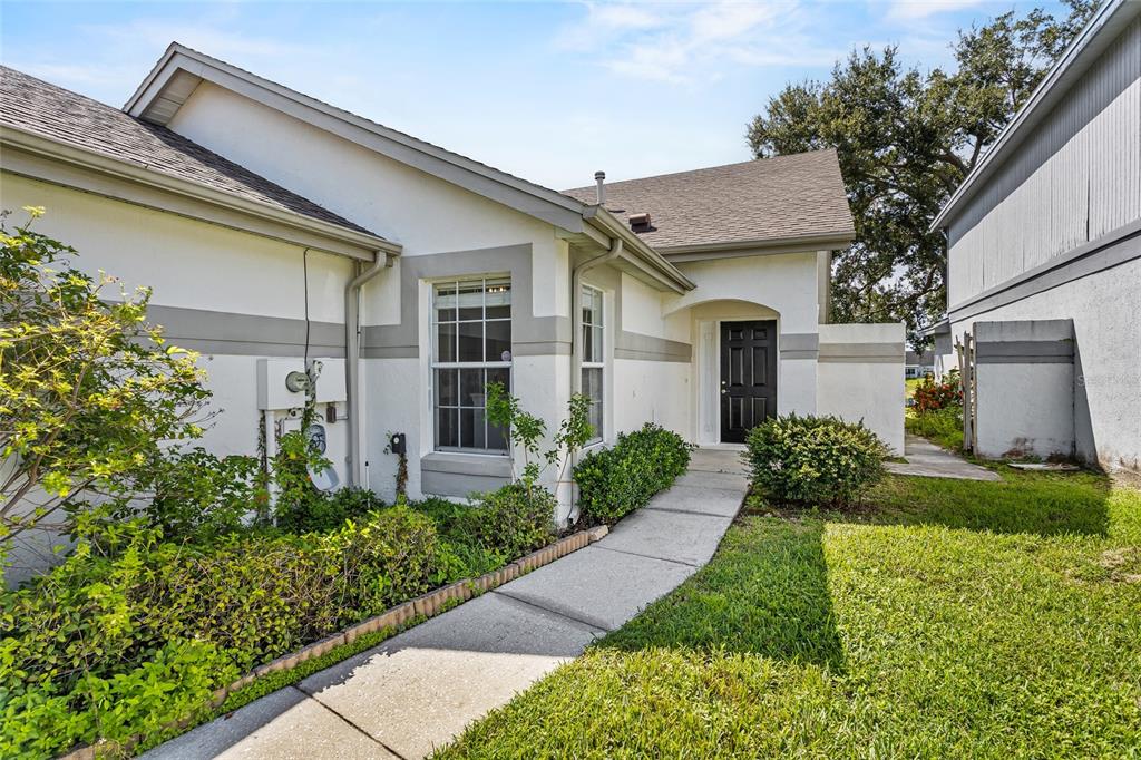 5673 Parkview Lake Drive Orlando, FL 32821 - Photo 4 of 46