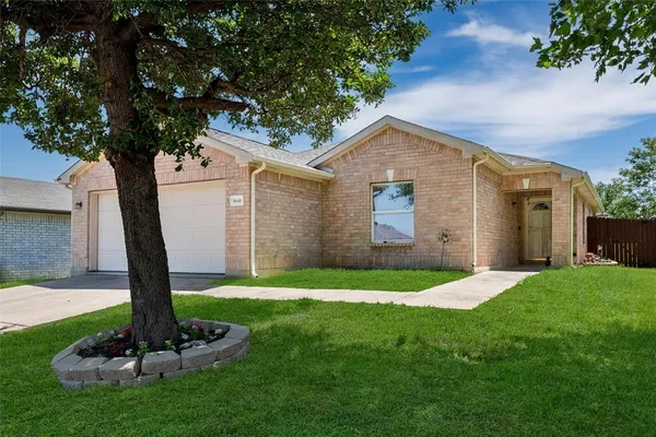 $350,000 | 1641 Knight Trail, Little Elm, TX 75036