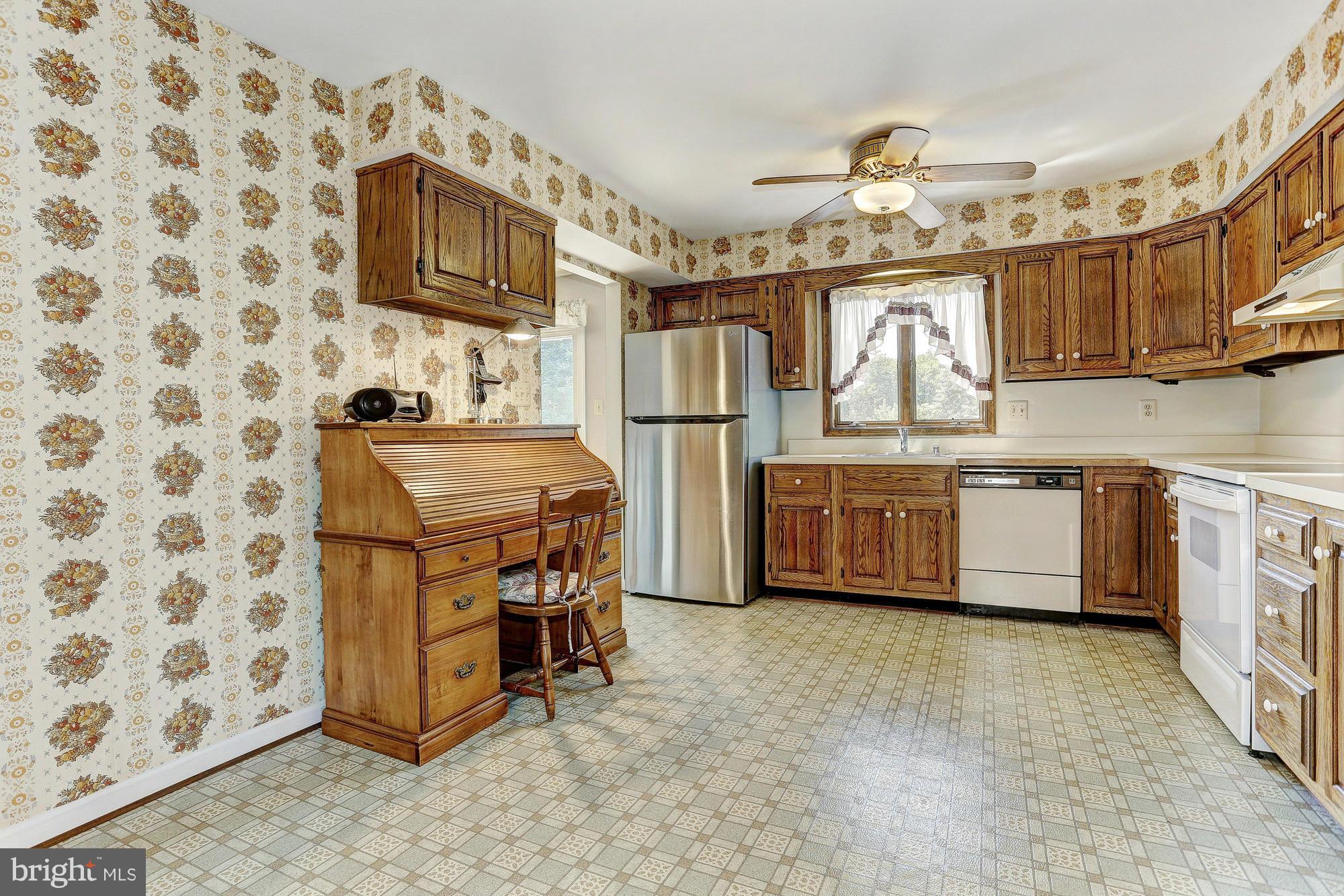 9098 Fox Ridge Drive Union Bridge, MD 21791 - Photo 13 of 29 Kitchen