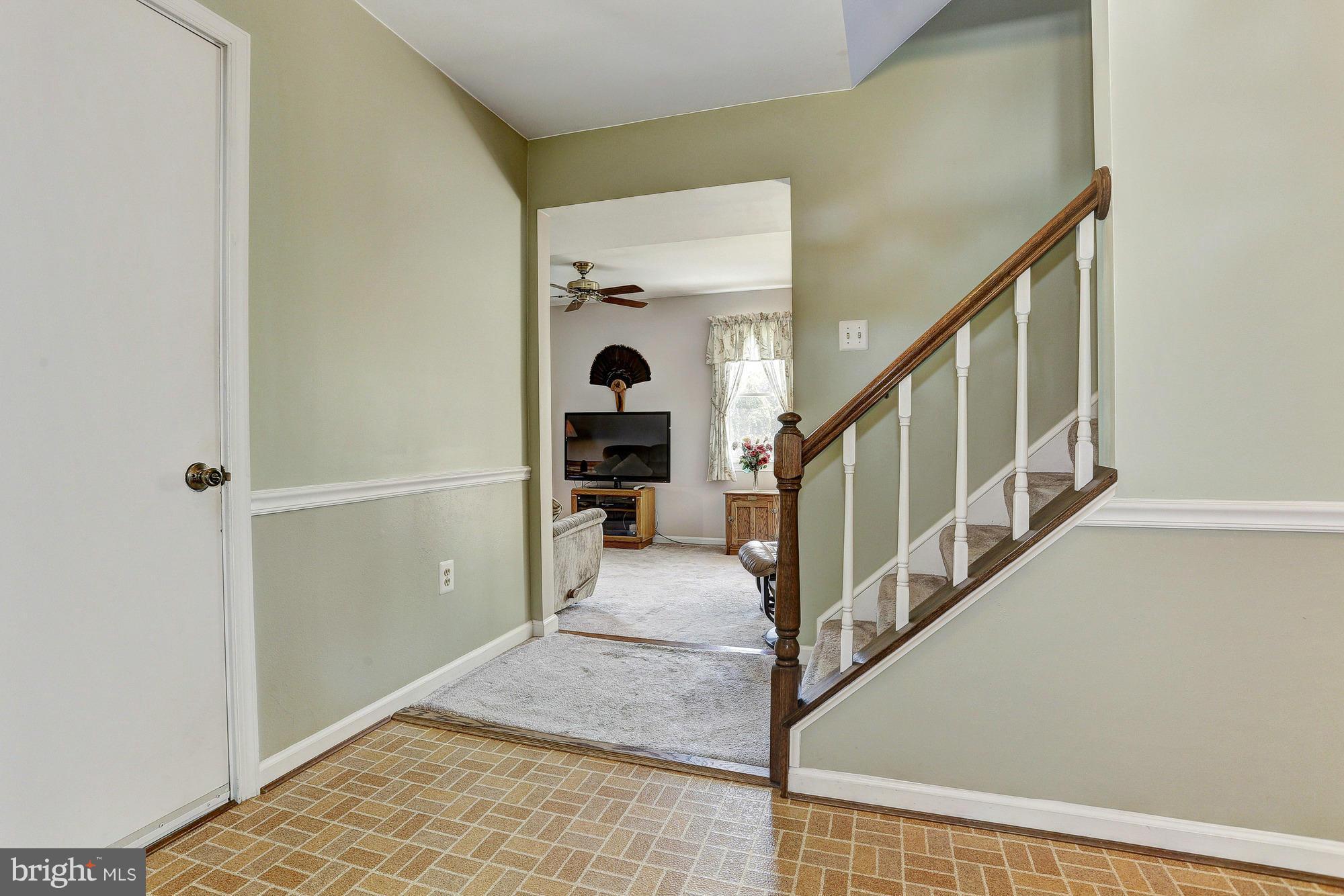 9098 Fox Ridge Drive Union Bridge, MD 21791 - Photo 4 of 29 Entry