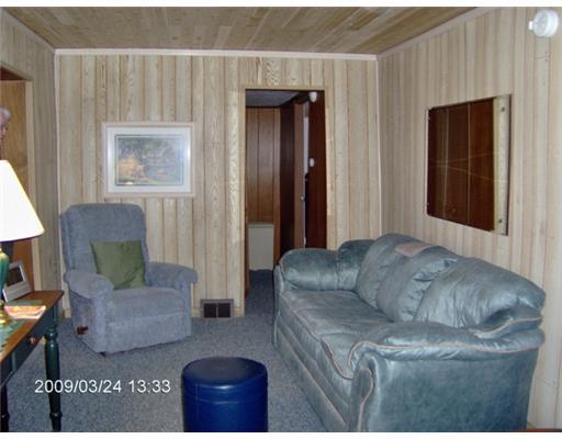 2158 Dinner Bell - 5 Forks Road Farmington, PA 15437 - Photo 3 of 9 Living Room.