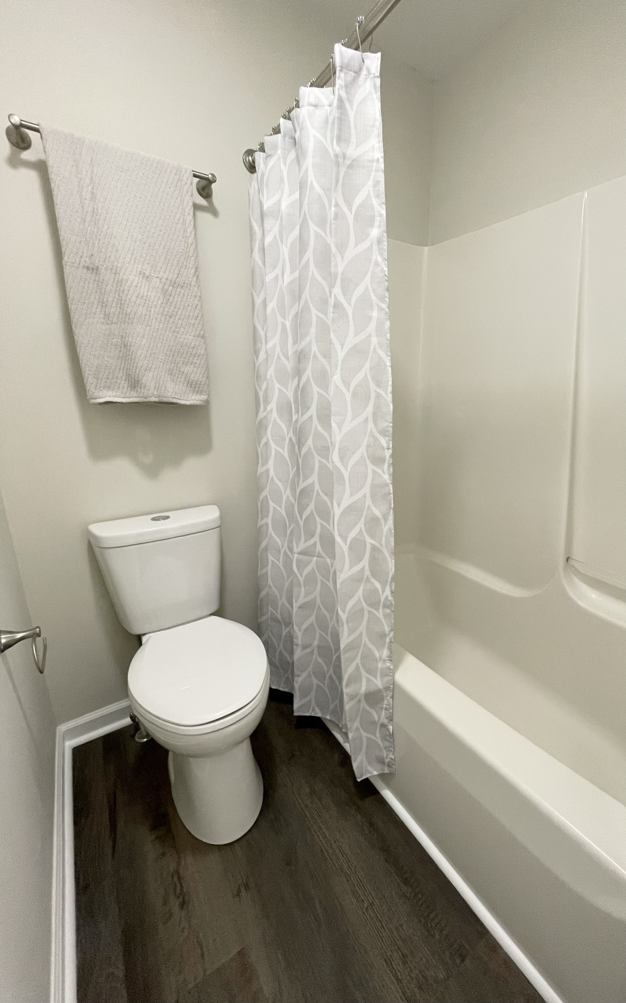 3060 Lylewood Road Woodlawn, TN 37191 - Photo 27 of 56 a bathroom with a toilet and a shower