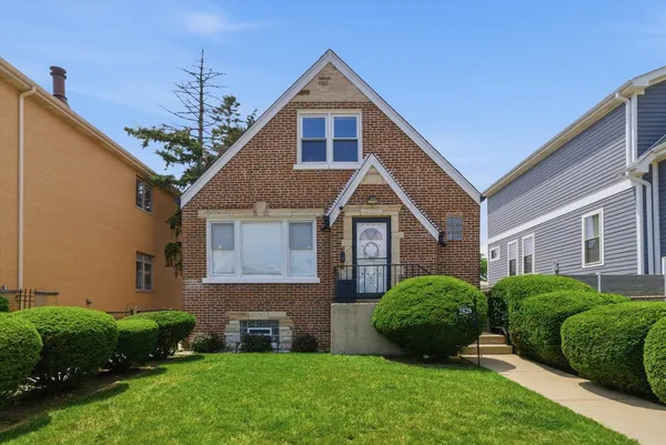 $509,900 | 2826 North Rutherford Avenue, Chicago, IL 60634