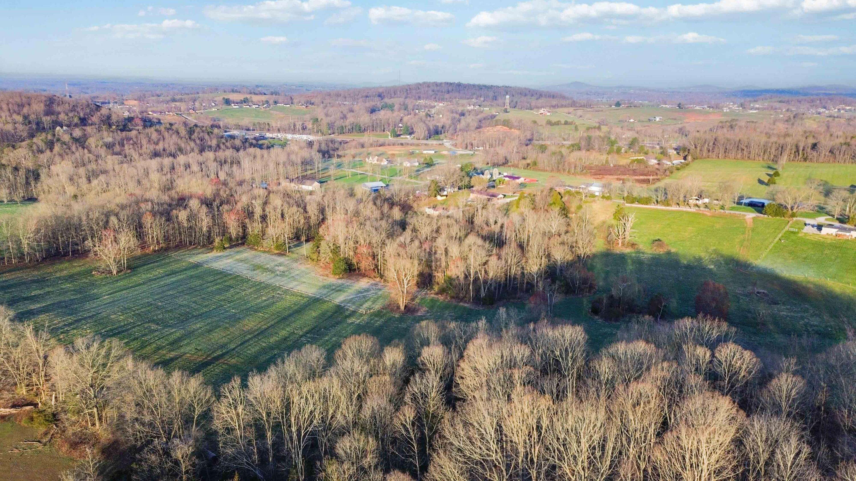 999 East Todd Road Science Hill, KY 42553 - Photo 8 of 17 003