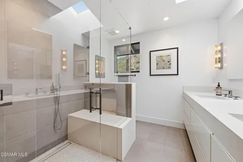 $1,899,000 | 1659 Bucksglen Court, Westlake Village, CA 91361