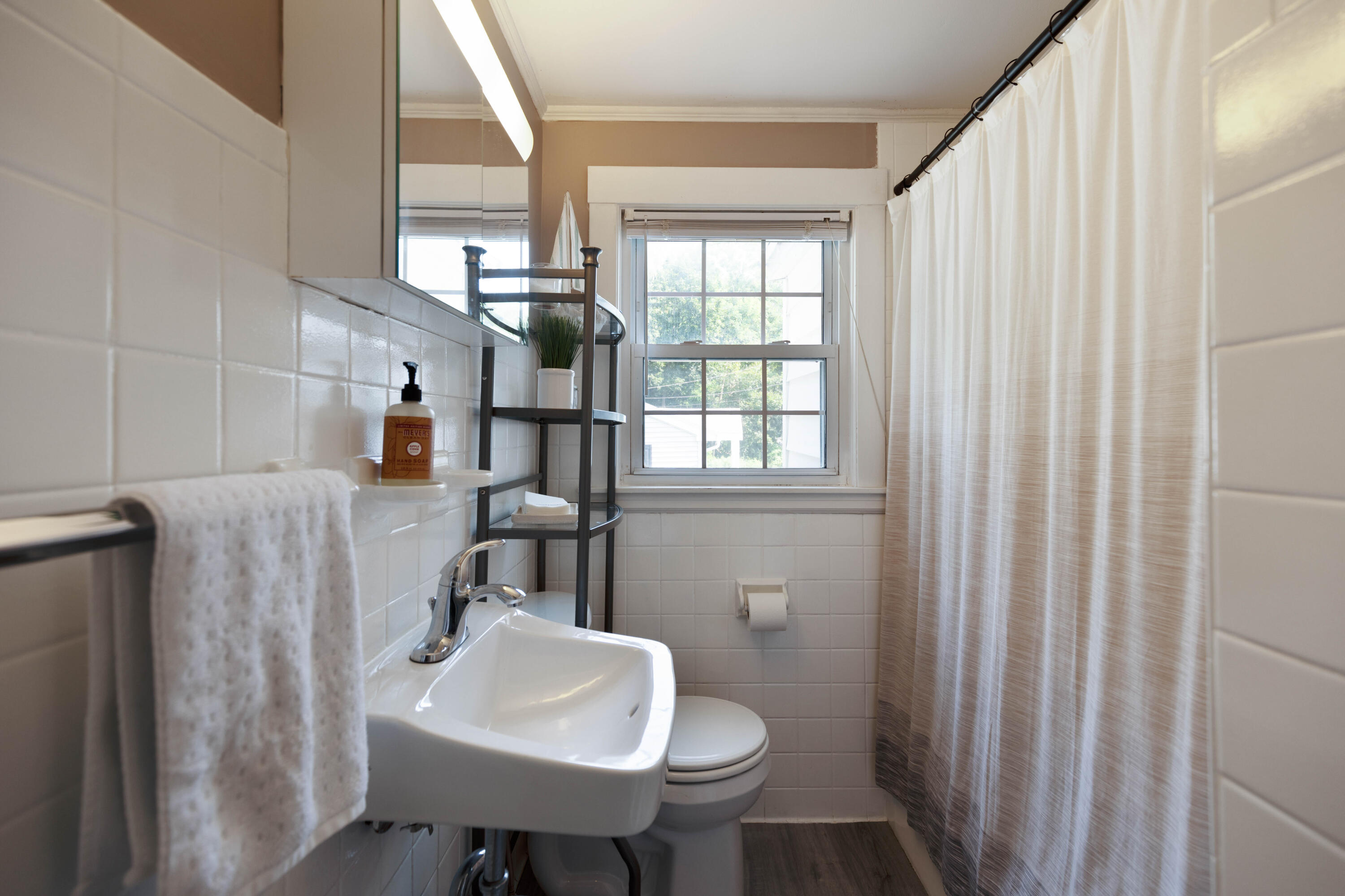 101 Colonial Road Portland, ME 04102 - Photo 22 of 32 101 Colonial Portland_018
