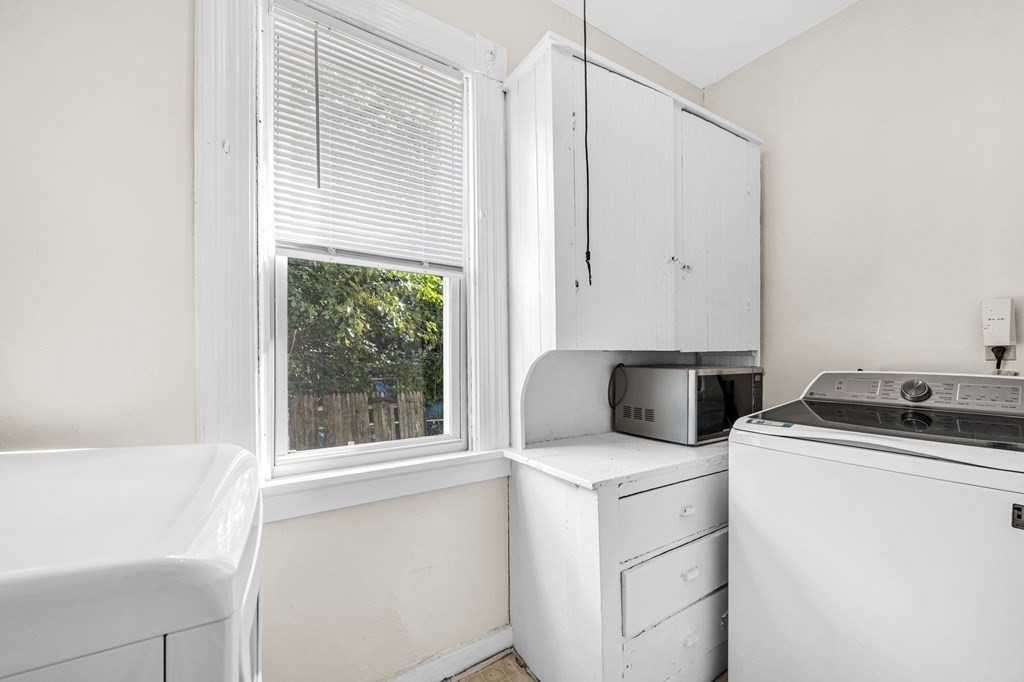 305 Bay Street Springfield, MA 01109 - Photo 12 of 42 Gallery Image 12