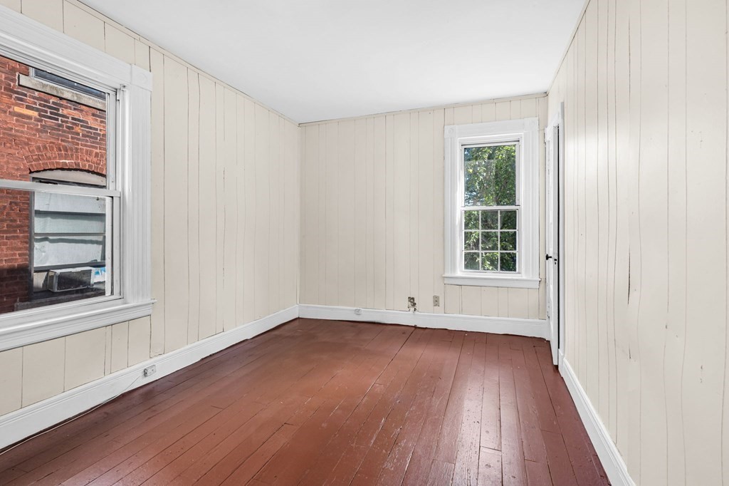 305 Bay Street Springfield, MA 01109 - Photo 25 of 42 Gallery Image 25