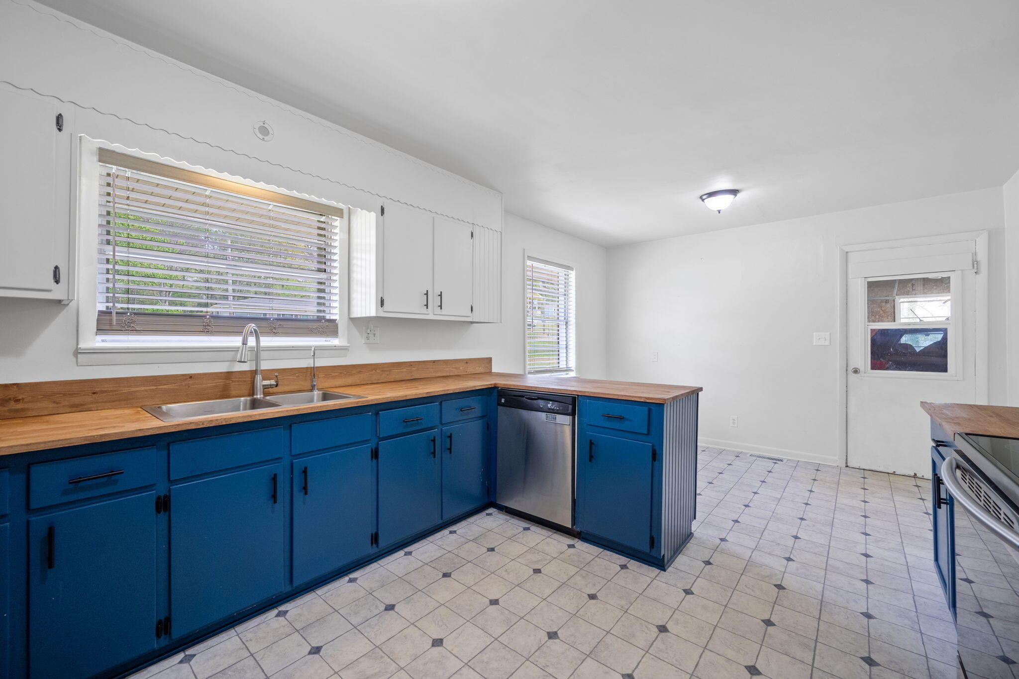 135 North Jenkins Road Rossville, GA 30741 - Photo 14 of 20 20-web-or-mls-DSC_5536