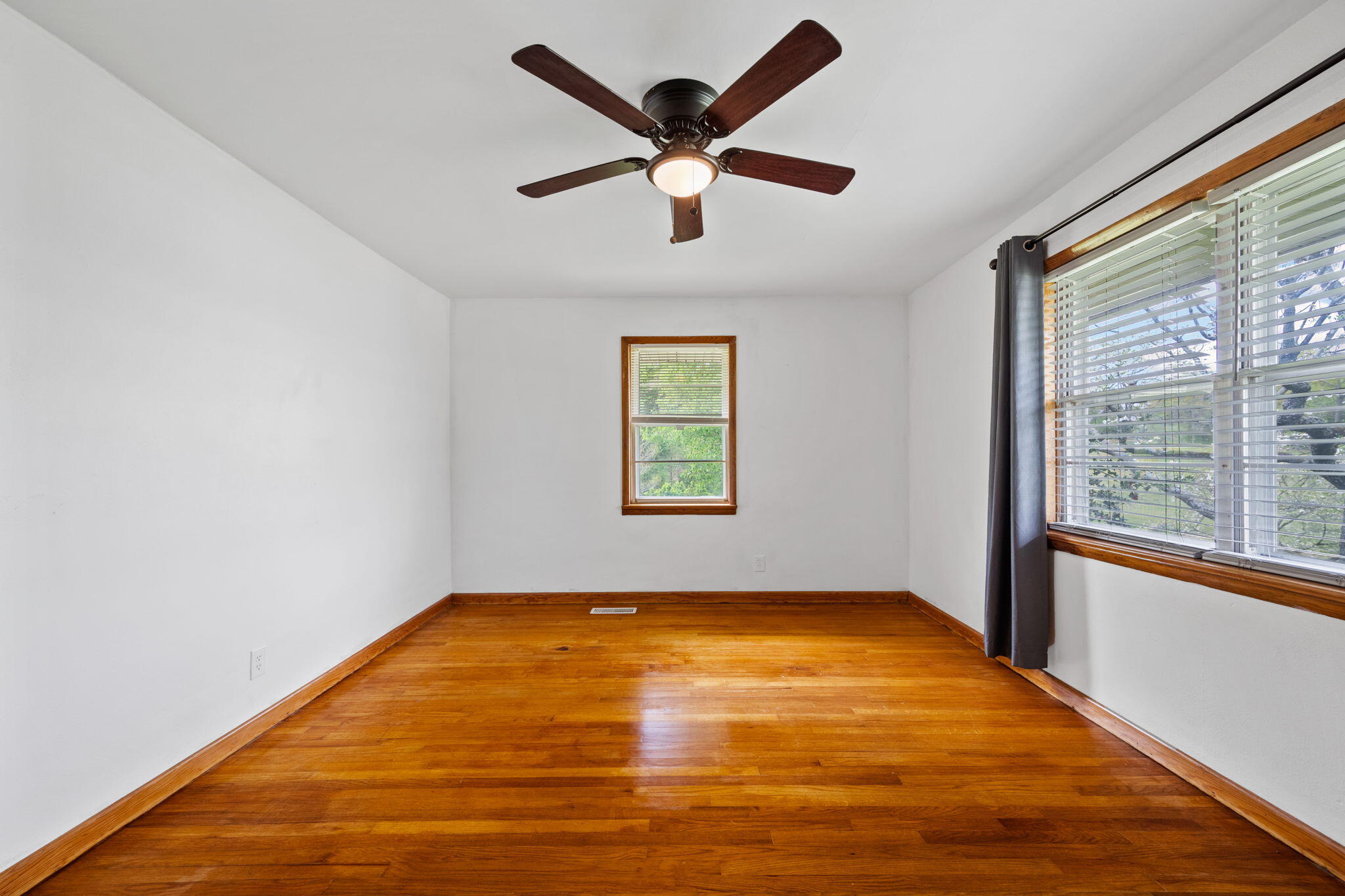 135 North Jenkins Road Rossville, GA 30741 - Photo 5 of 20 5-web-or-mls-DSC_5488