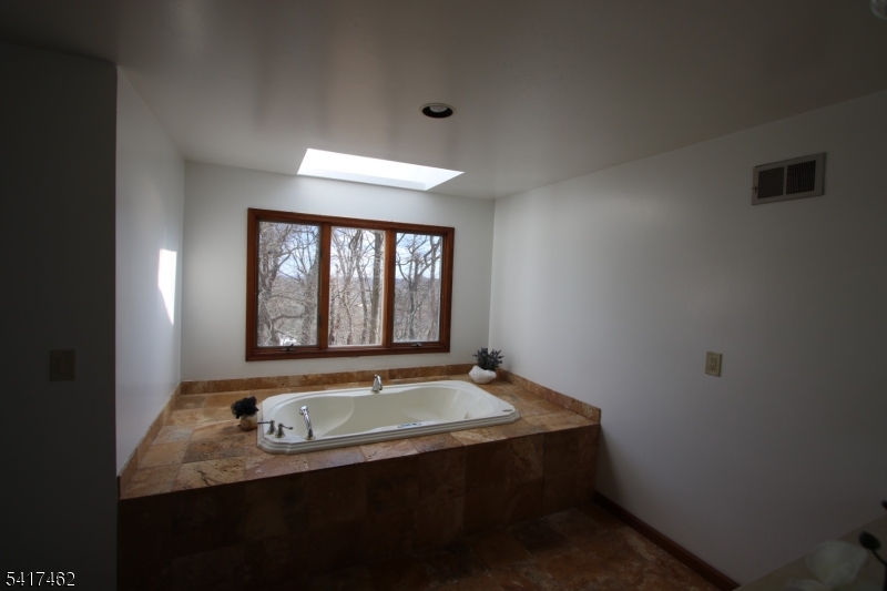 306 Pleasant Valley Road Morganville, NJ 07751 - Photo 18 of 26