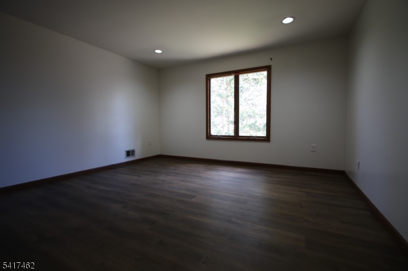 306 Pleasant Valley Road Morganville, NJ 07751 - Photo 20 of 26