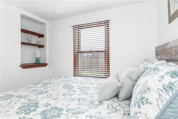 $3,500 | 18 Thompson Lane, Old Saybrook, CT 06475