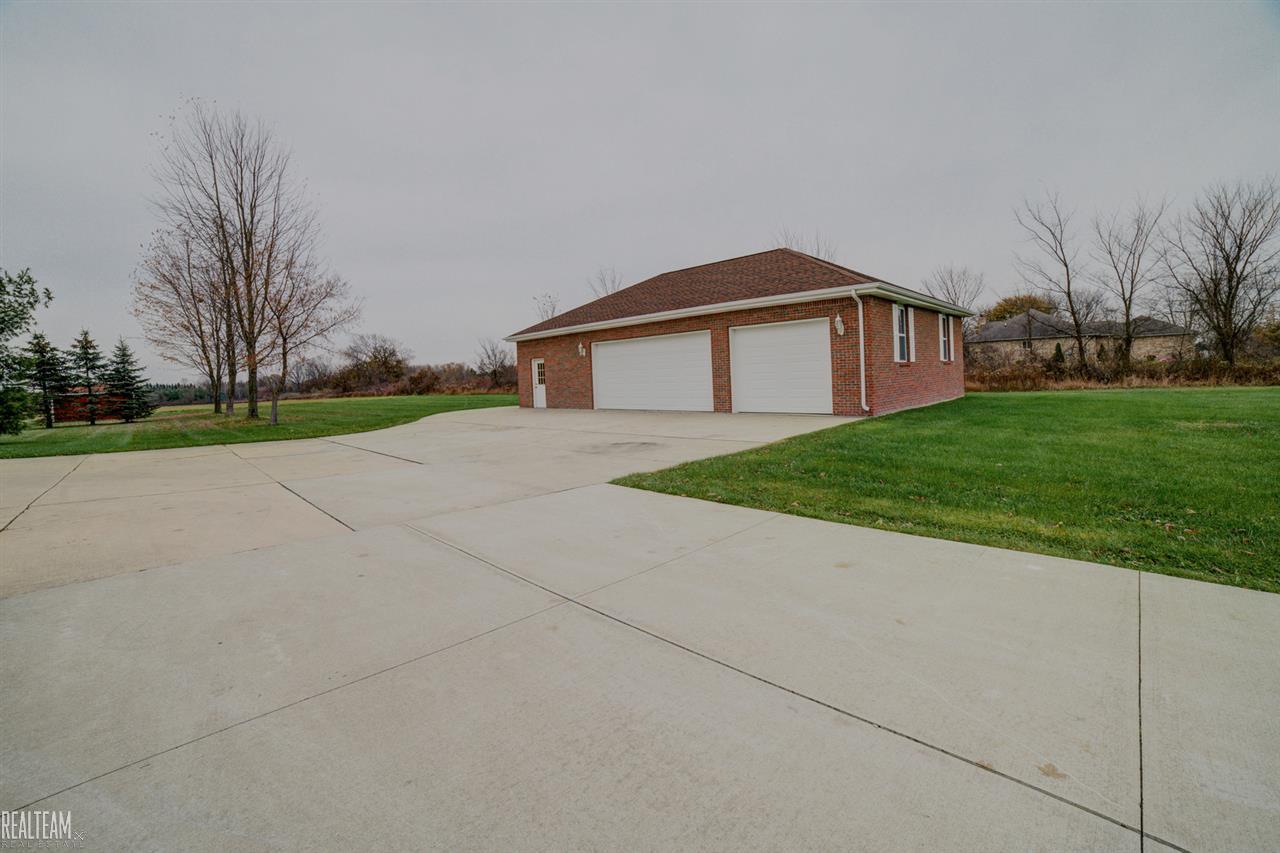 1070 Holmes Road Allenton, MI 48002 - Photo 38 of 38 31328549-37.JPG