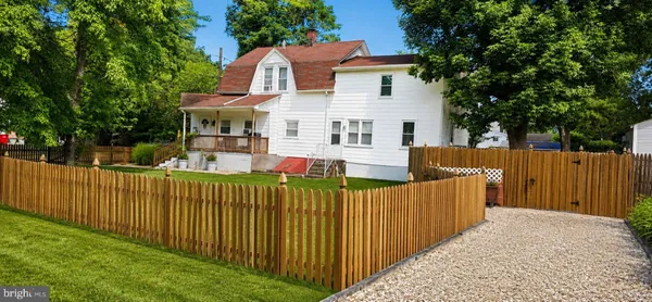 $395,000 | 4 North Hilltop Avenue, Somerdale, NJ 08083
