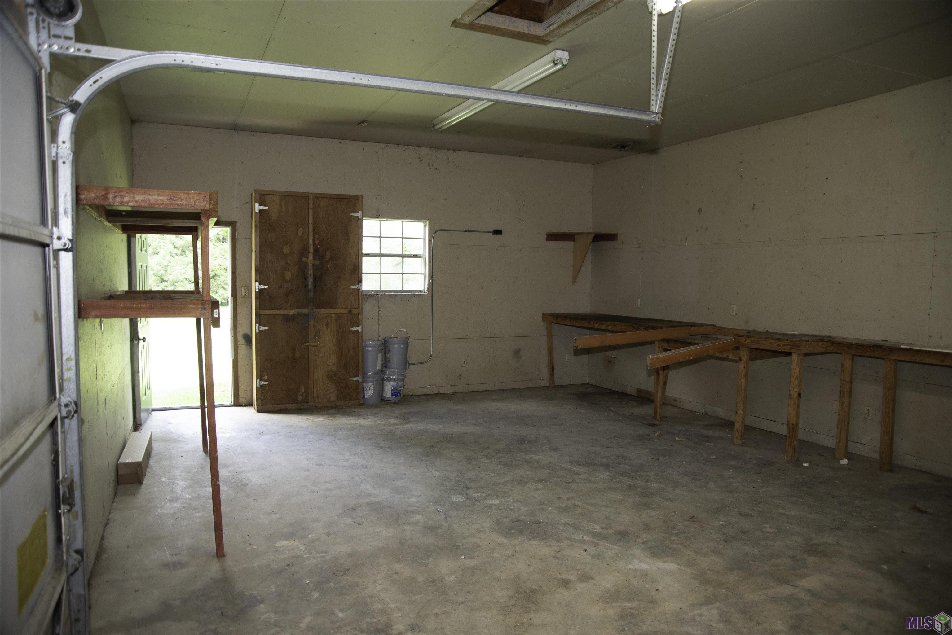 13511 Jackson Road Zachary, LA 70791 - Photo 4 of 21 Gallery Image 4