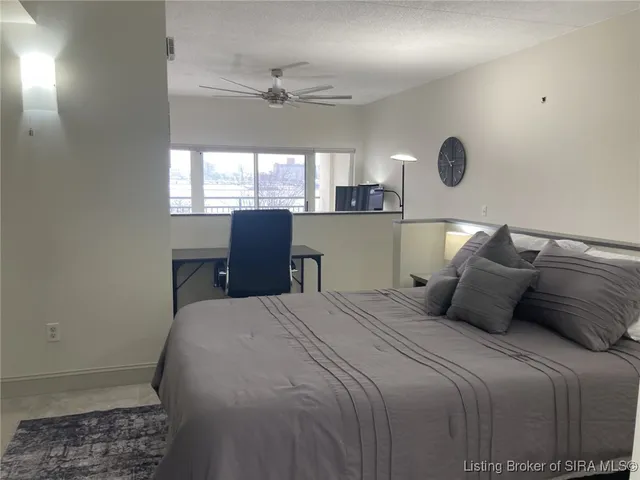 $1,775 | 1 Riverpointe Plaza, Unit 321, Jeffersonville, IN 47130