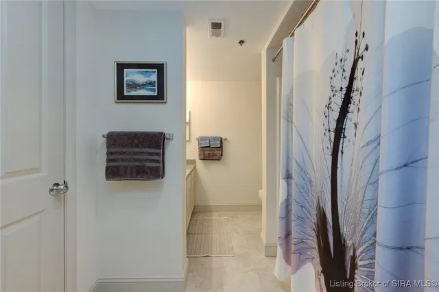 $1,775 | 1 Riverpointe Plaza, Unit 321, Jeffersonville, IN 47130