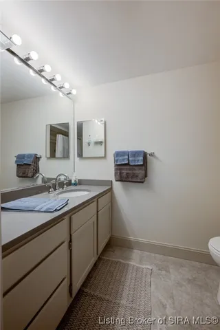 $1,775 | 1 Riverpointe Plaza, Unit 321, Jeffersonville, IN 47130