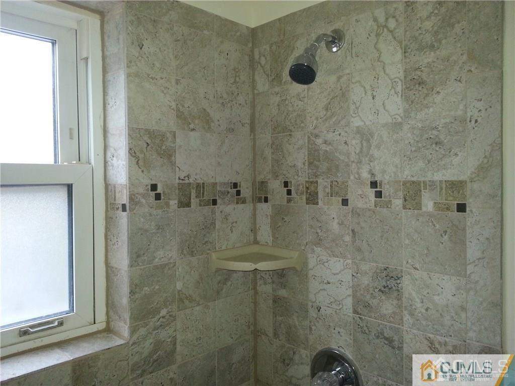 160 Evergreen Road, Unit 1B Edison, NJ 08837 - Photo 13 of 21 Gallery Image 13