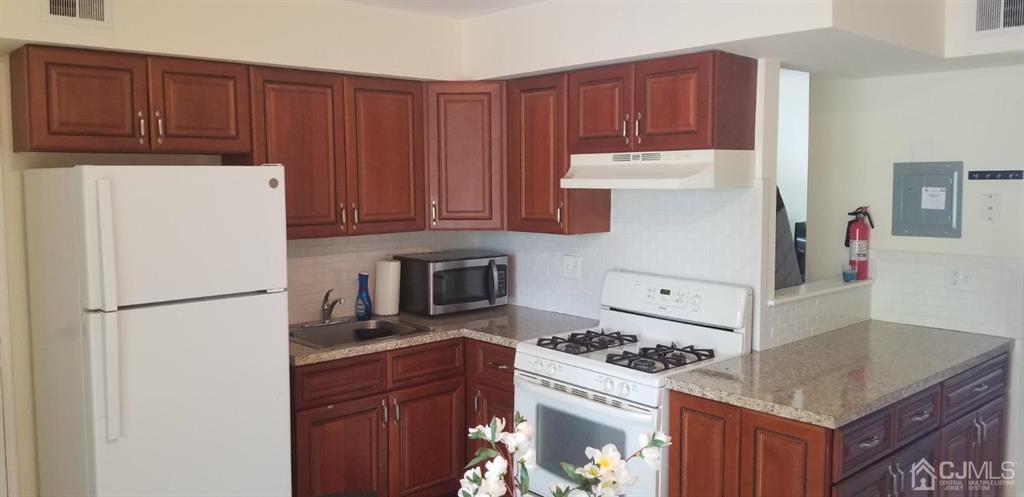 160 Evergreen Road, Unit 1B Edison, NJ 08837 - Photo 6 of 21 Gallery Image 6