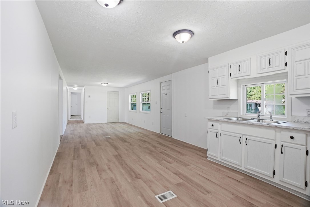 3583 Austin Road, Unit 49 Geneva, OH 44041 - Photo 7 of 24