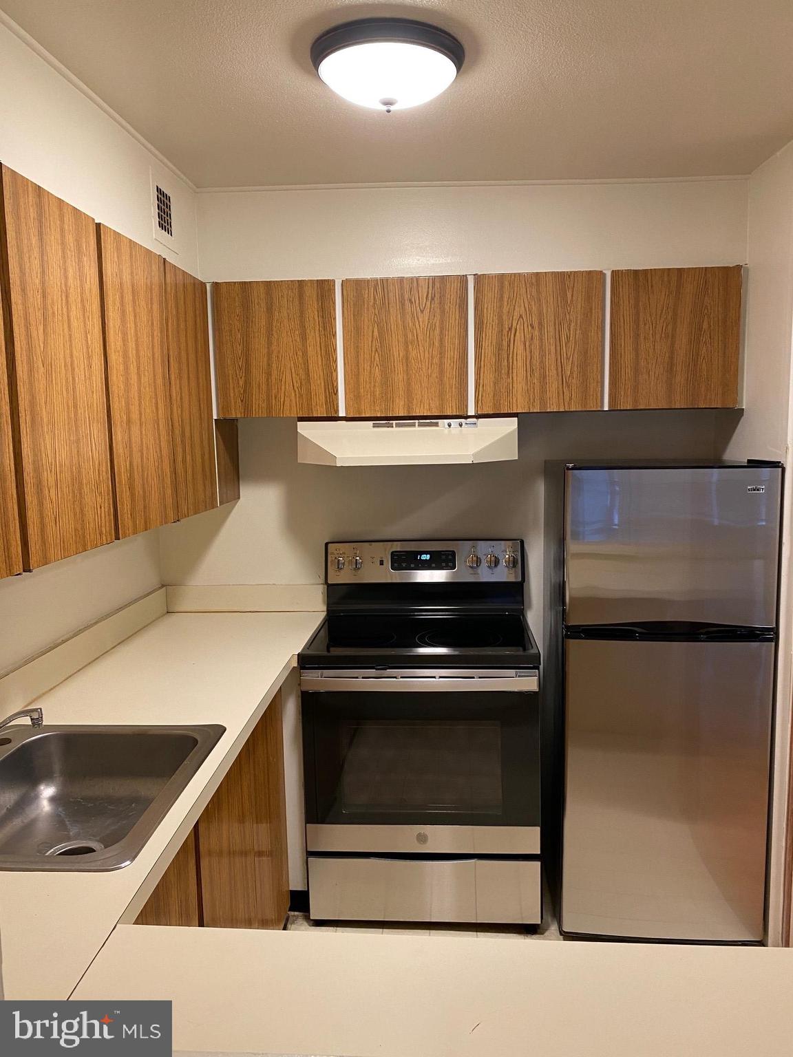 224-30 West Rittenhouse Square, Unit 2118 Philadelphia, PA 19103 - Photo 2 of 14