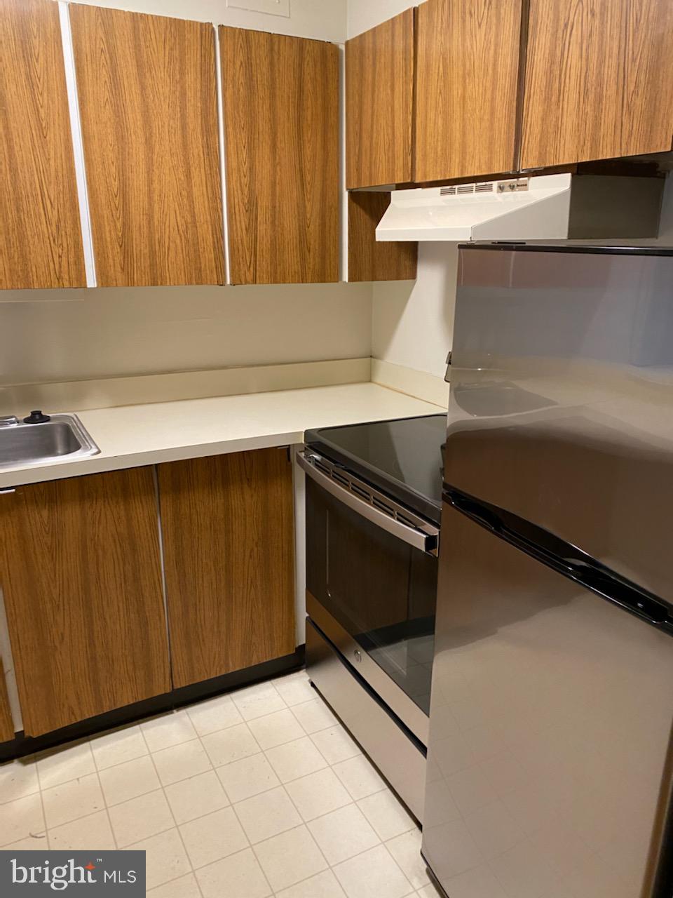 224-30 West Rittenhouse Square, Unit 2118 Philadelphia, PA 19103 - Photo 3 of 14
