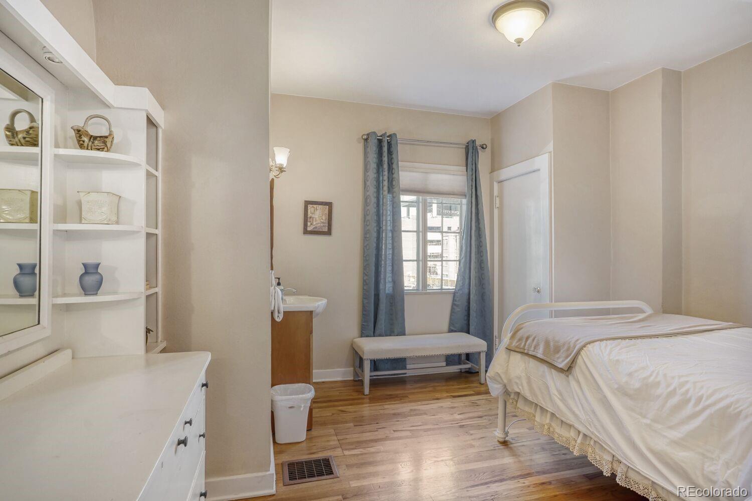 422 21st Street Denver, CO 80205 - Photo 22 of 28