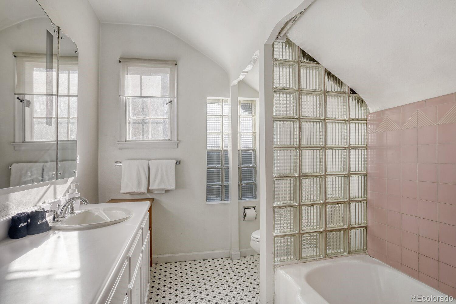 422 21st Street Denver, CO 80205 - Photo 24 of 28