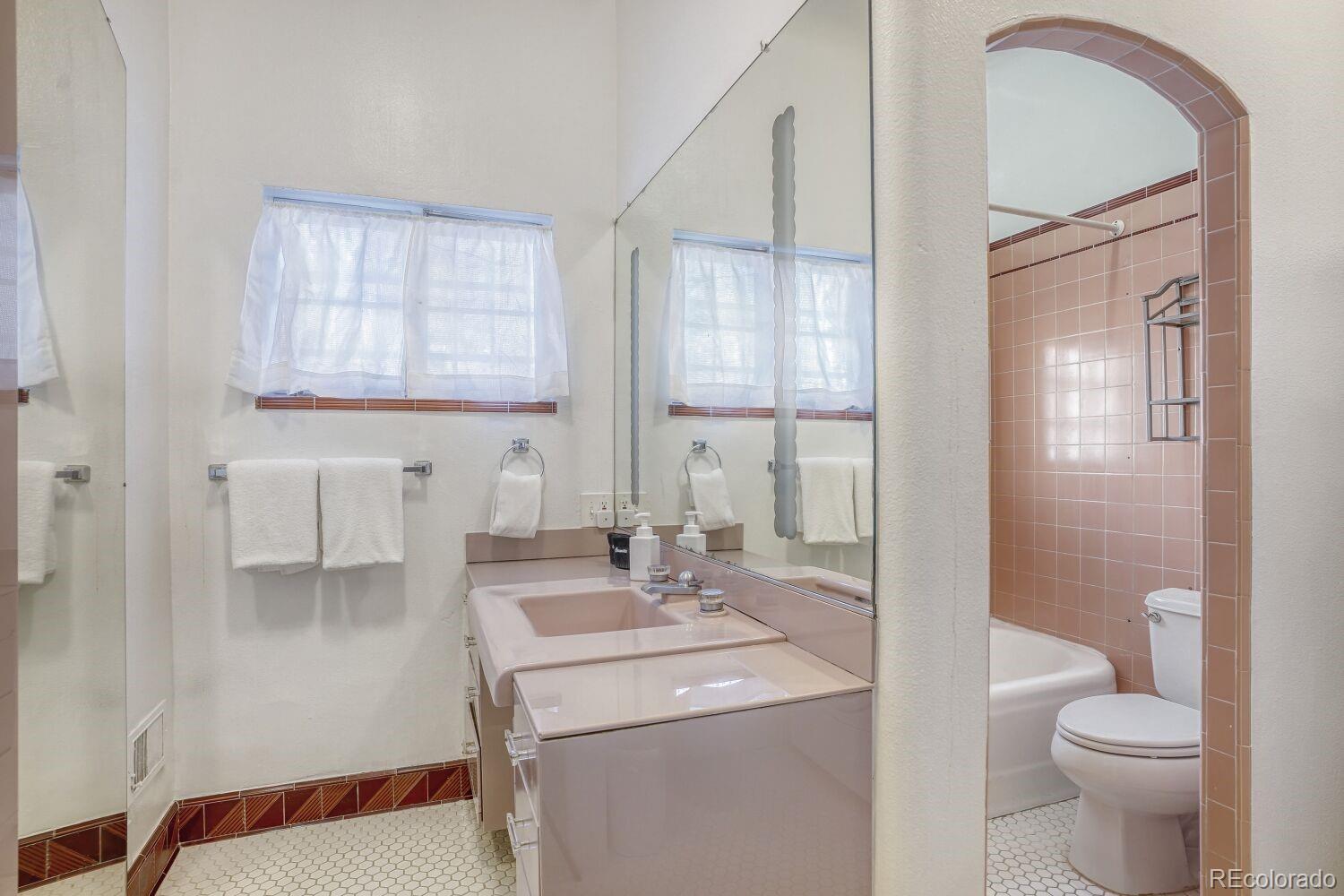 422 21st Street Denver, CO 80205 - Photo 25 of 28