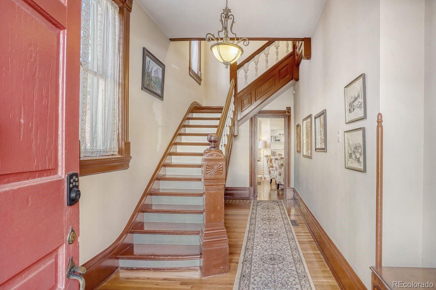 422 21st Street Denver, CO 80205 - Photo 3 of 28