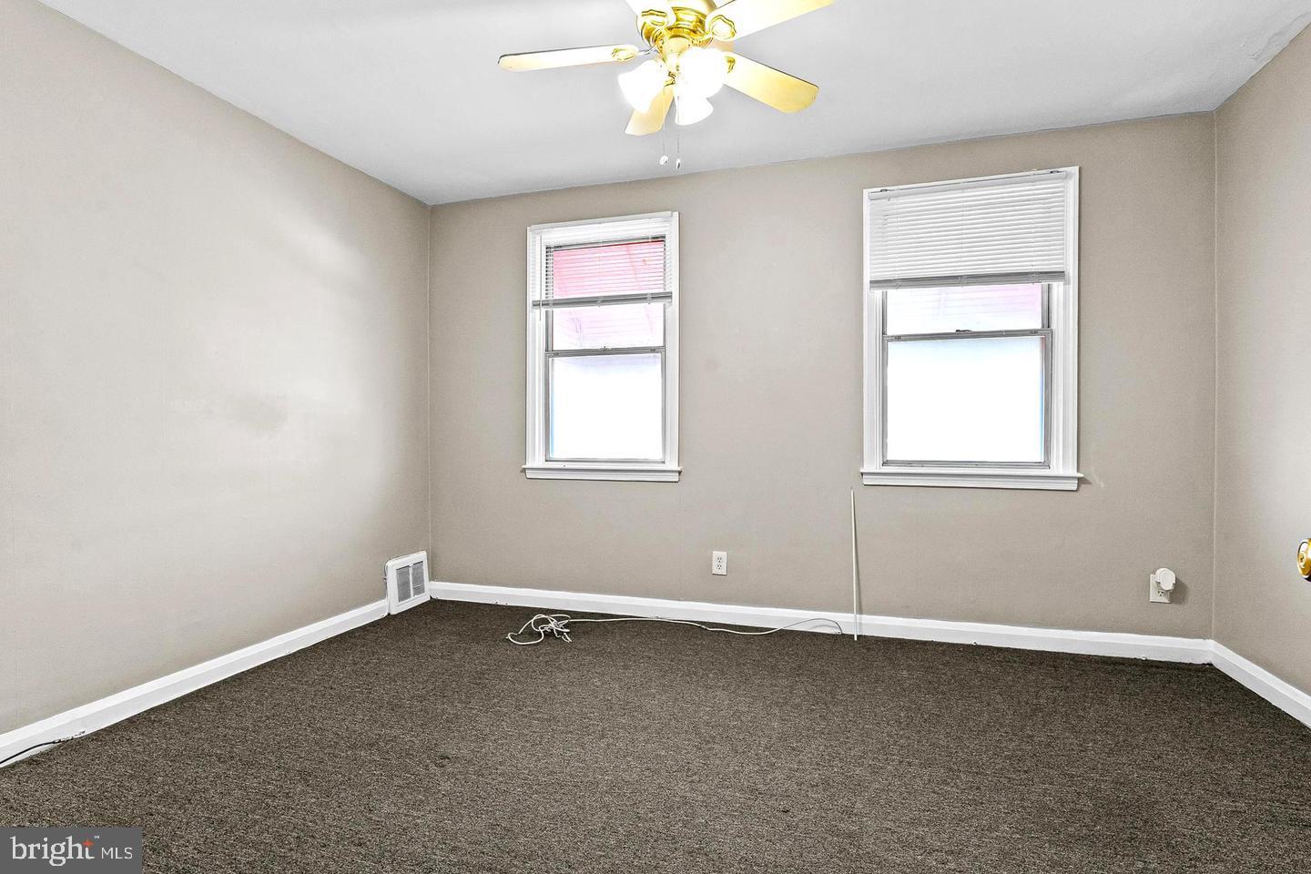 1300 North Potomac Street Baltimore, MD 21213 - Photo 6 of 20 an empty room with a window