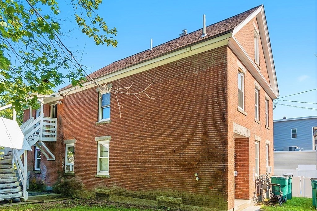 151 Mechanic Street Fitchburg, MA 01420 - Photo 3 of 42