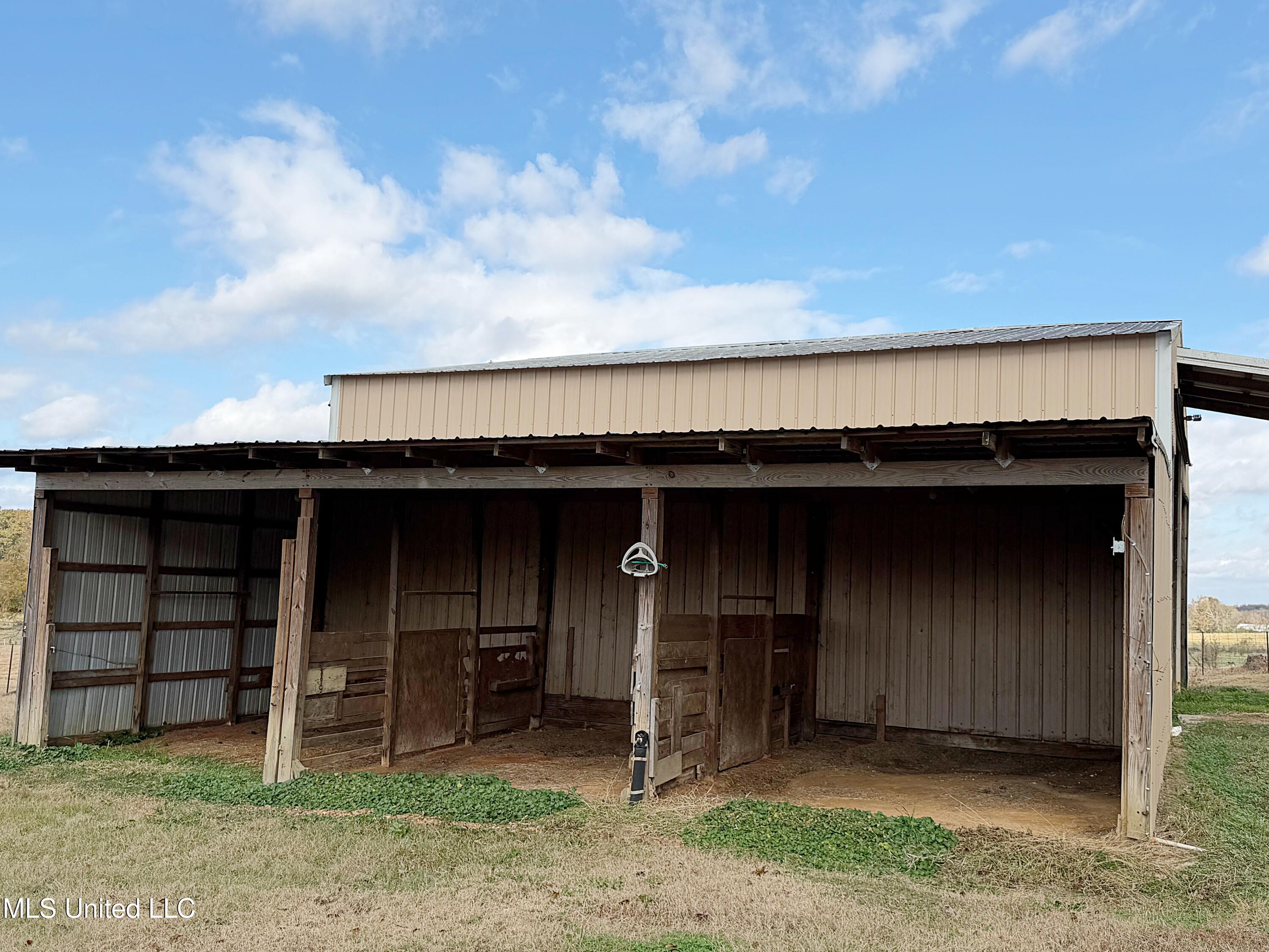 4011 Midway Road Carthage, MS 39051 - Photo 24 of 26 back of barn