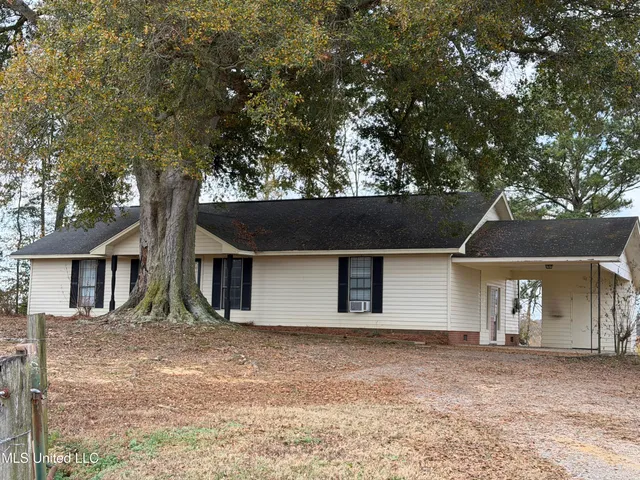 $149,000 | 4011 Midway Road, Carthage, MS 39051