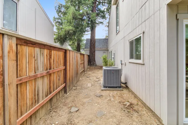 $350,000 | 4024 Hollow Wood Court, Carmichael, CA 95608