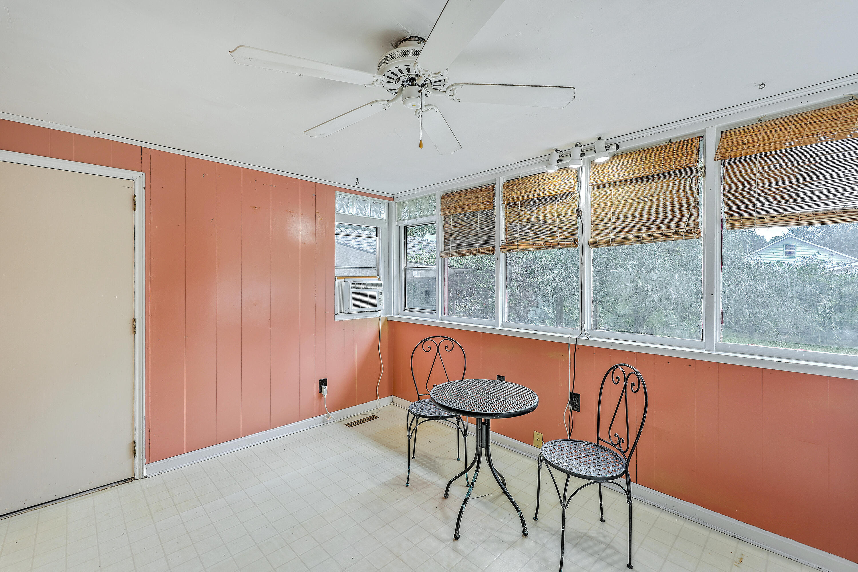4745 Churchill Road North Charleston, SC 29405 - Photo 10 of 23 Sunroom