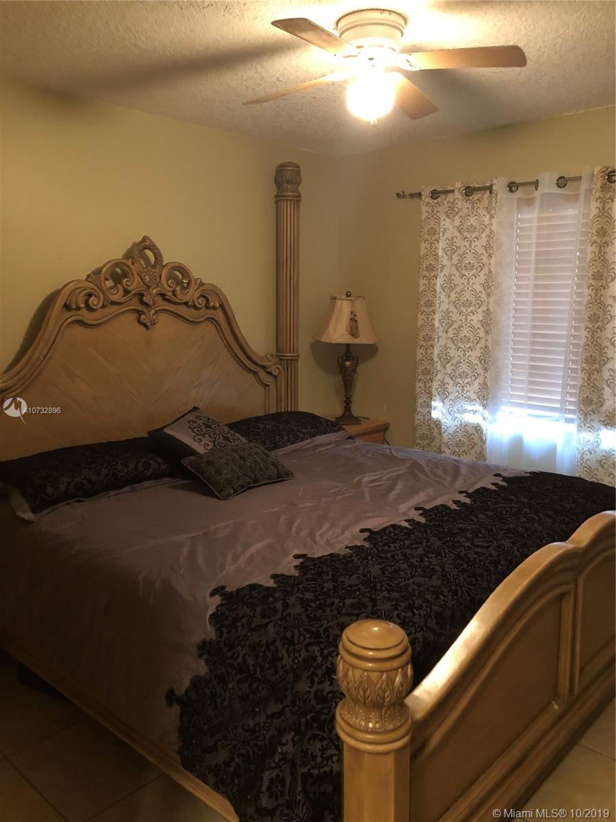 5673 Southwest 149th Avenue Miami, FL 33193 - Photo 20 of 34