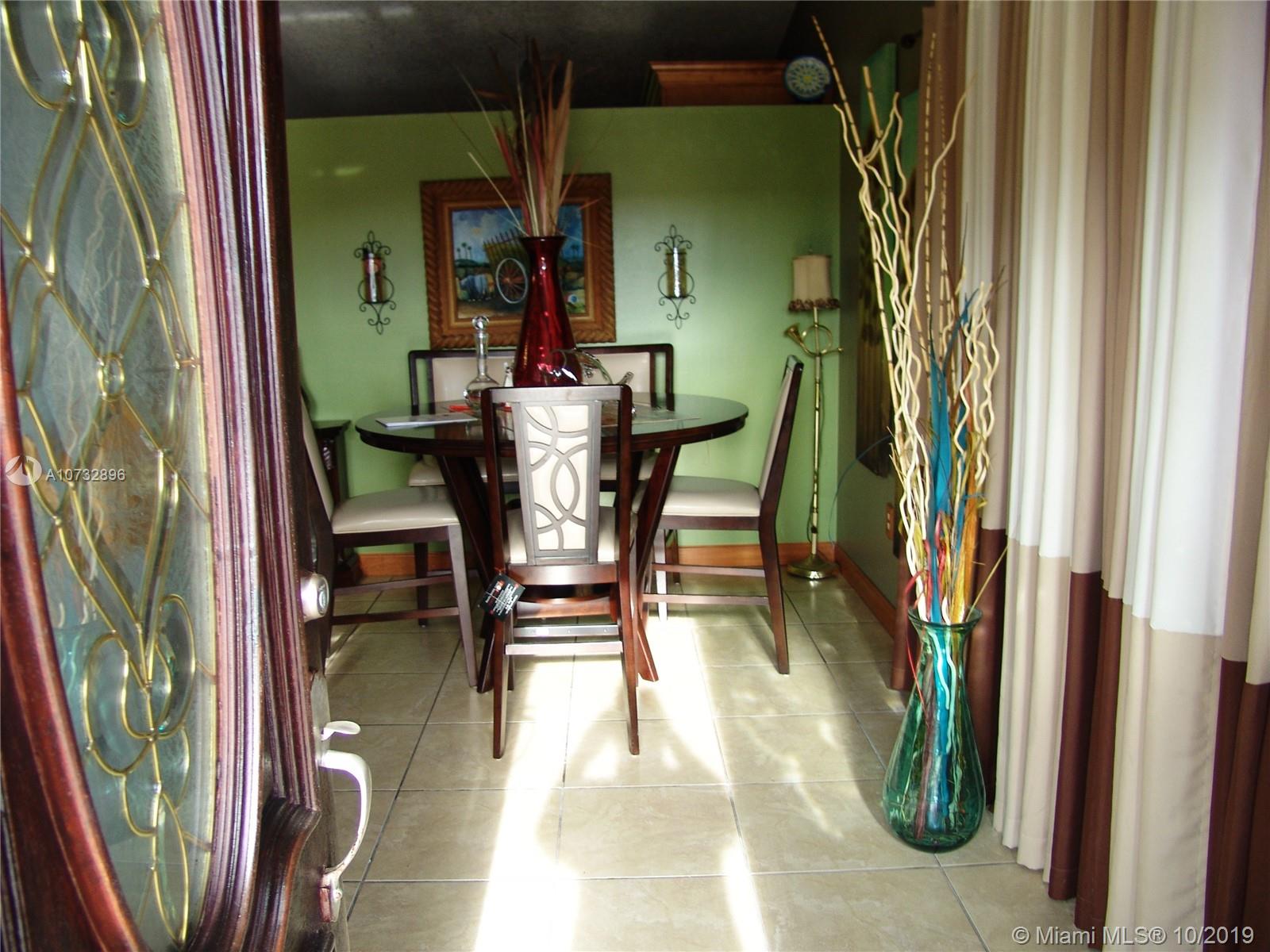 5673 Southwest 149th Avenue Miami, FL 33193 - Photo 3 of 34