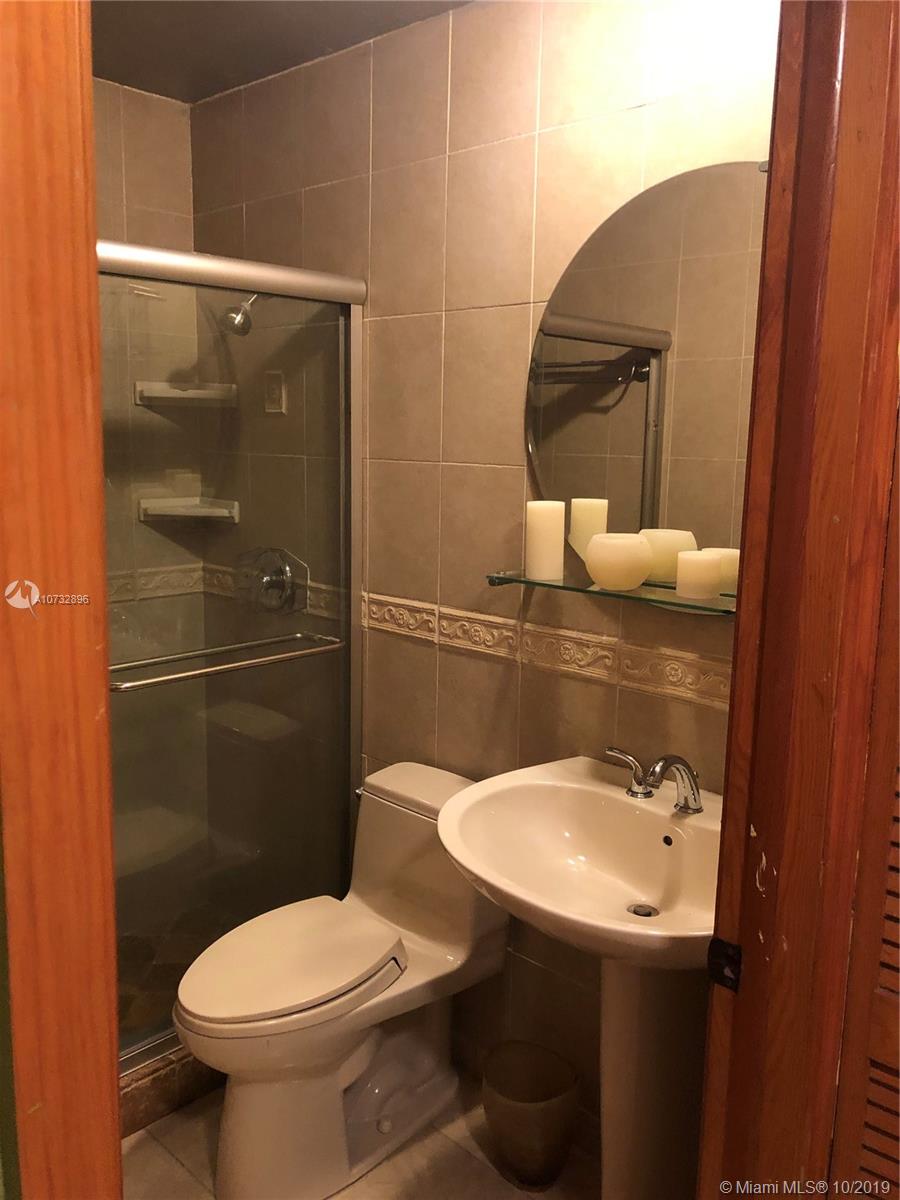 5673 Southwest 149th Avenue Miami, FL 33193 - Photo 22 of 34