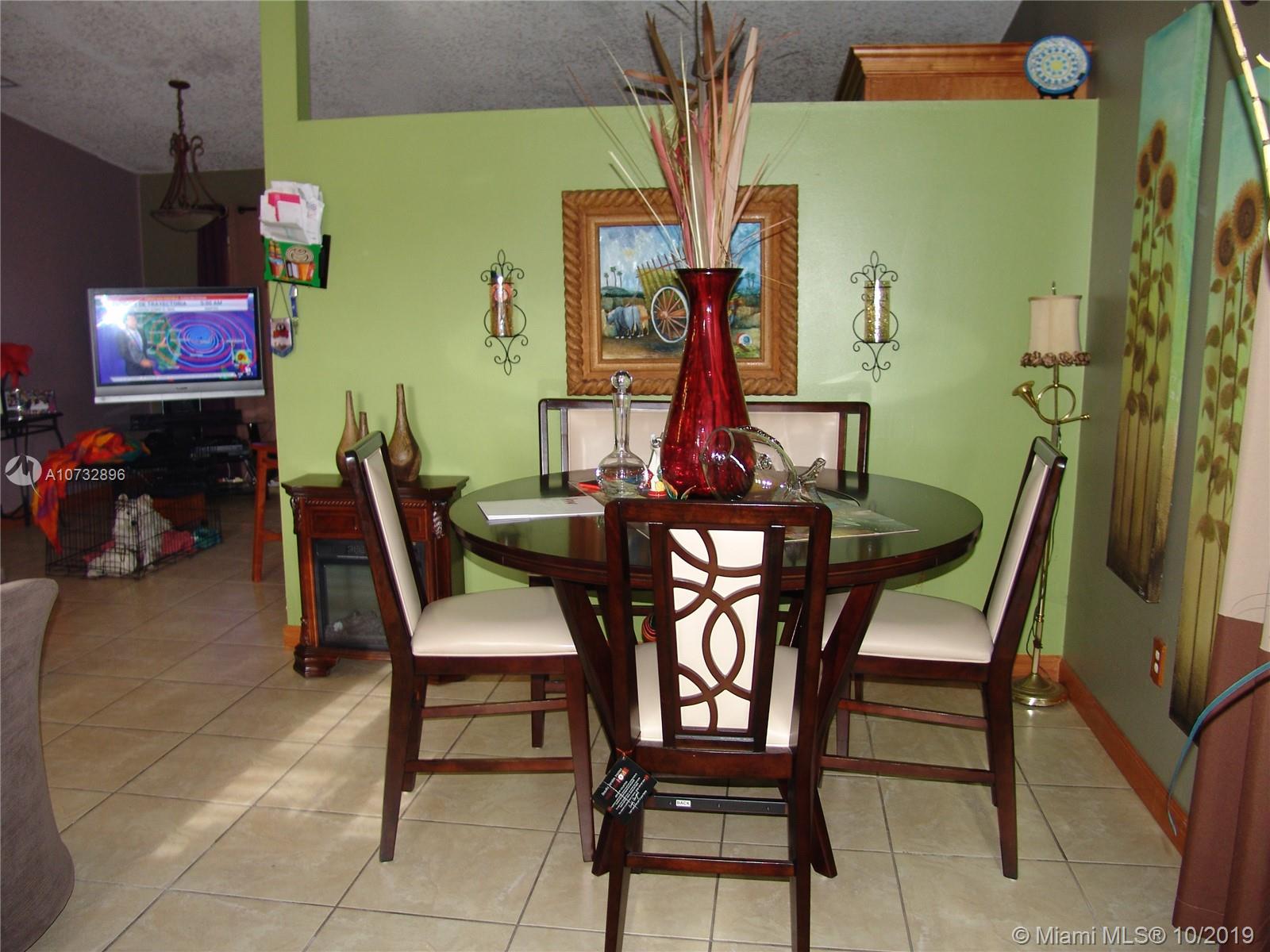 5673 Southwest 149th Avenue Miami, FL 33193 - Photo 5 of 34