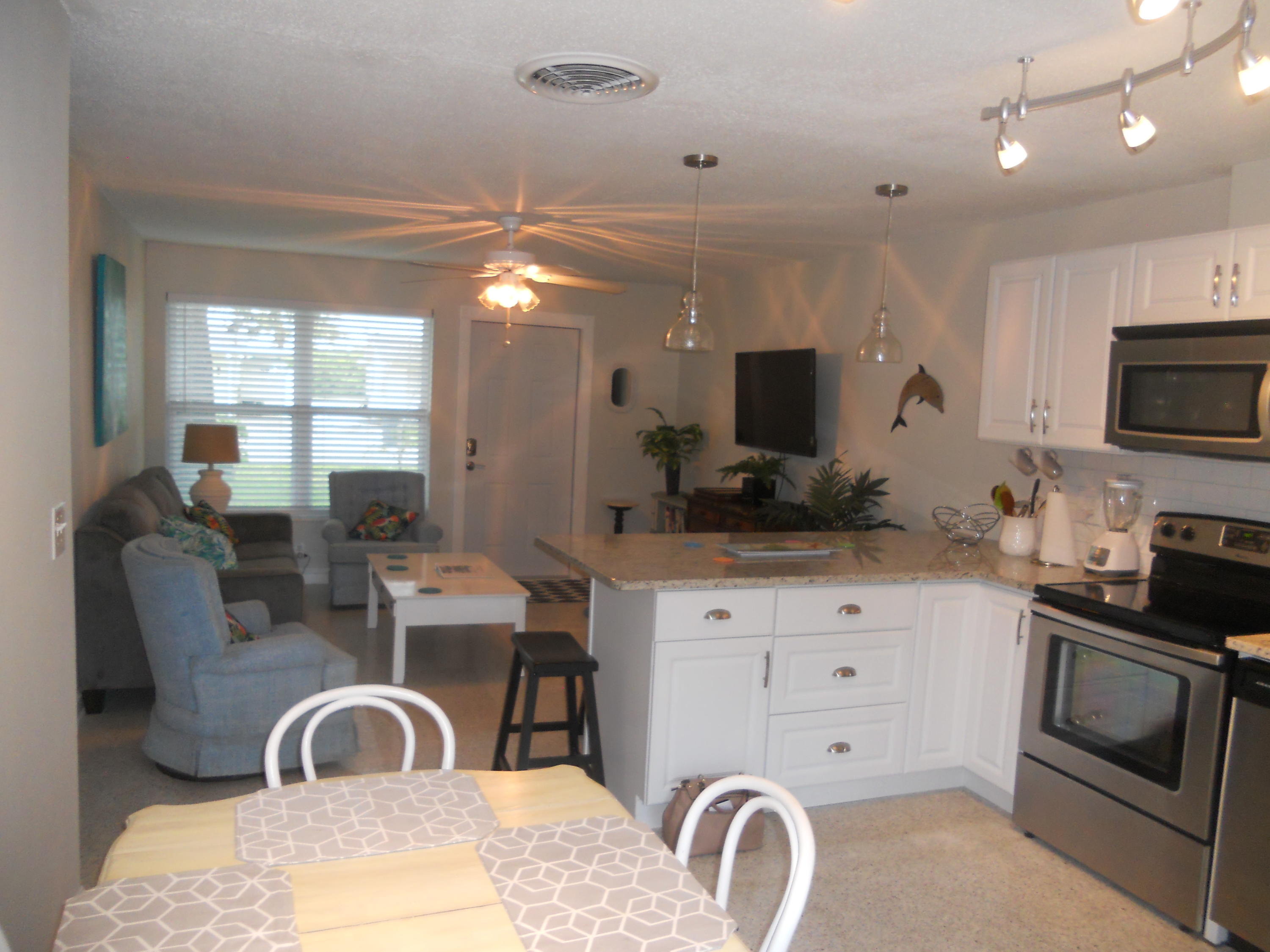 99 Southwest Hideaway Place Stuart, FL 34994 - Photo 10 of 21 1092 Woodfield _312