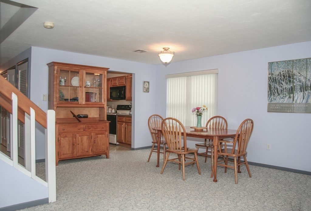 516 Ridgefield Circle, Unit A Clinton, MA 01510 - Photo 3 of 25 Gallery Image 3