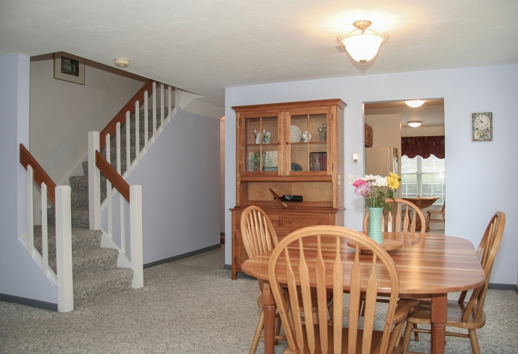 516 Ridgefield Circle, Unit A Clinton, MA 01510 - Photo 6 of 25 Gallery Image 6
