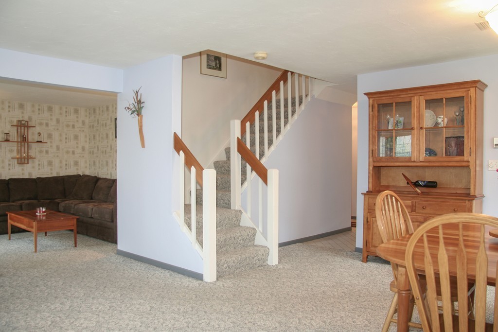 516 Ridgefield Circle, Unit A Clinton, MA 01510 - Photo 7 of 25 Gallery Image 7